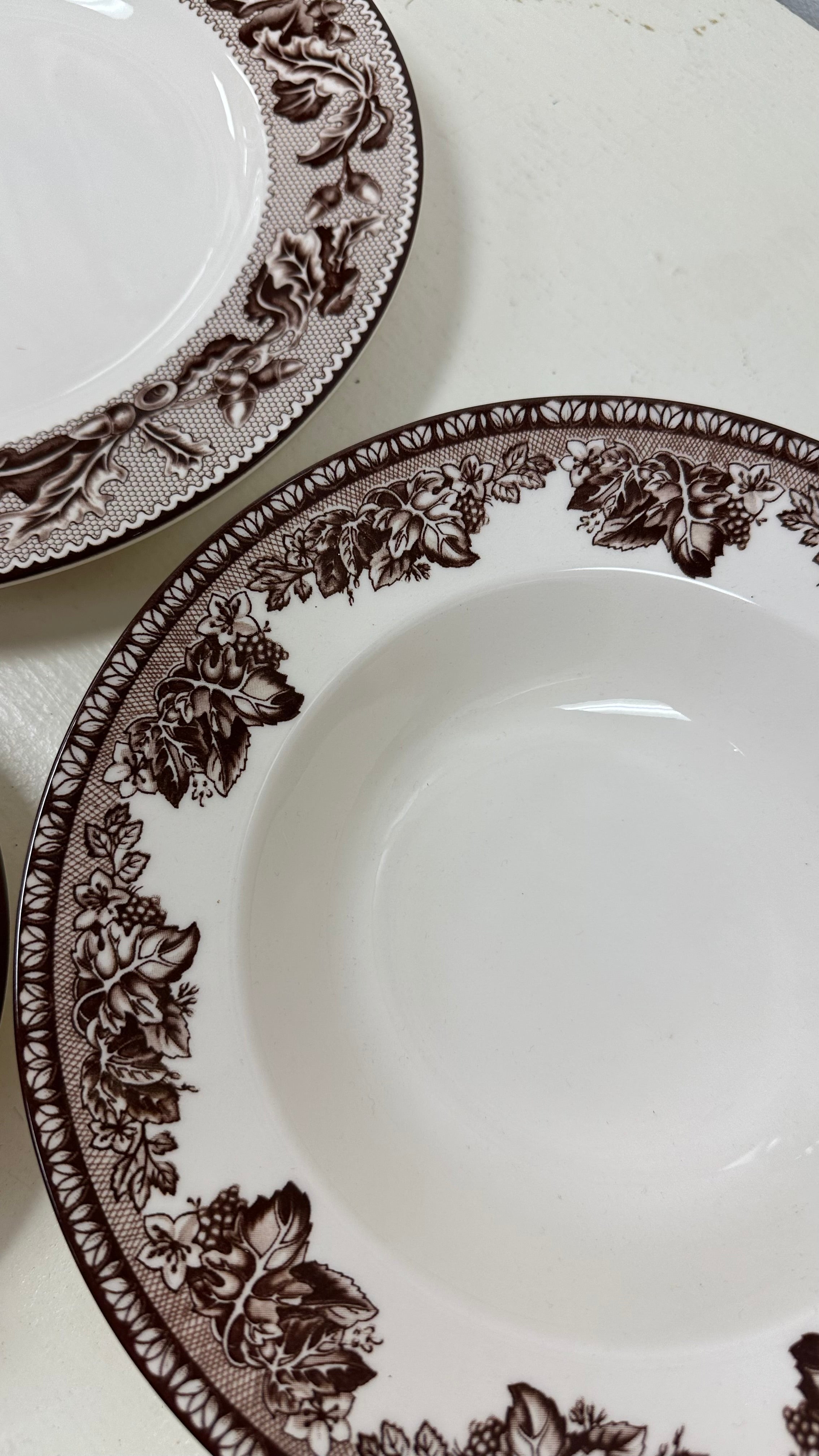Wedgewood Acorn & Leaves Set